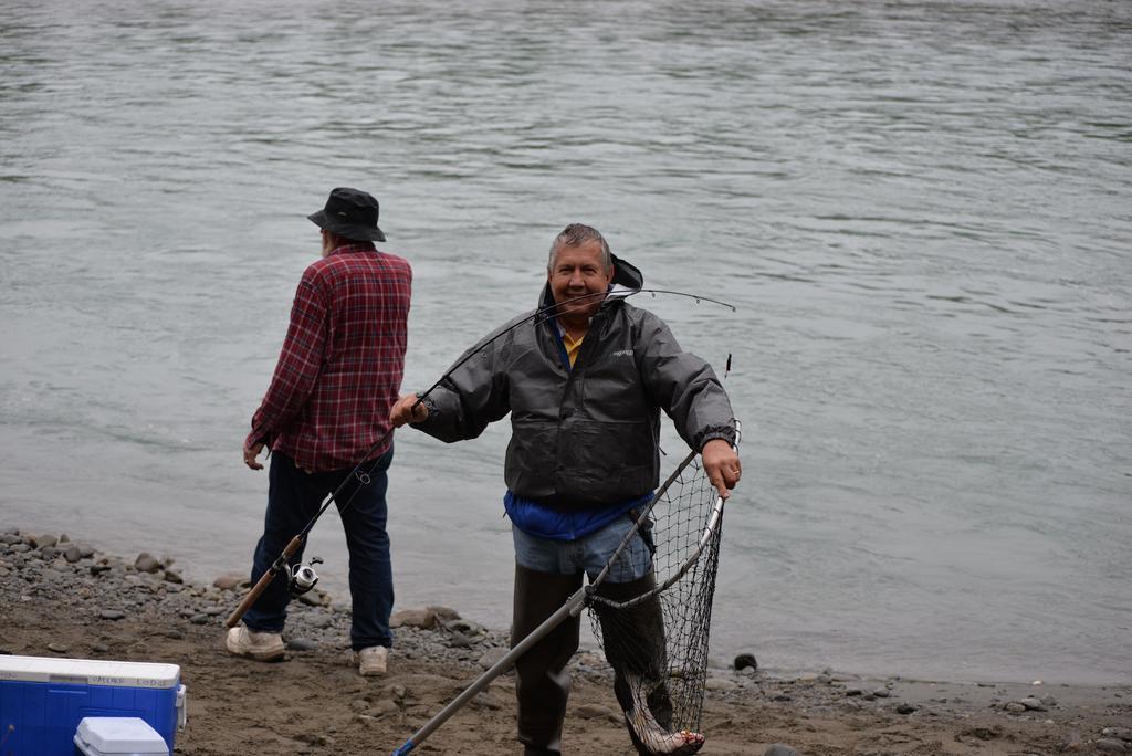 Salmon Catcher Lodge Kenai Exterior photo