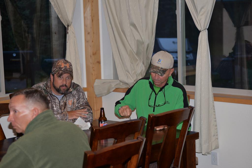 Salmon Catcher Lodge Kenai Exterior photo